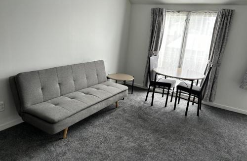 Sherborne Street Hotel | Courtesy Court Motel