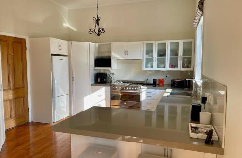 Blenheim Villa | Central Blenheim Villa