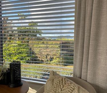 Ruakaka House | Views to unwind - self contained unit w/king bed