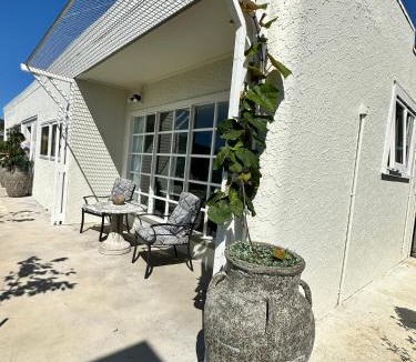 Havelock North House | Art Deco BNB