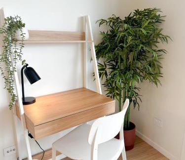 Paraparaumu Beach Apartment | Modern 3Bdr 2bath Apartment Beach Golf Shops Relax