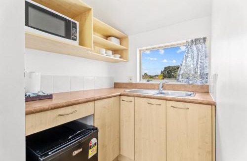 Avondale Hotel | Avondale Motor Inn