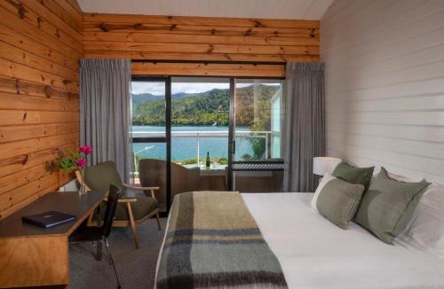 Portage Hotel | The Portage Resort