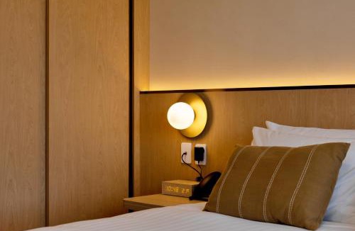 Albany Hotel | Maxim Hotel - Auckland