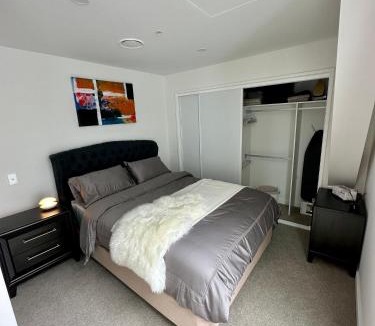 Te Aro Apartment | Brand New Apartment CBD High Rise With Ocean View on the Doorstep of Courtenay Place