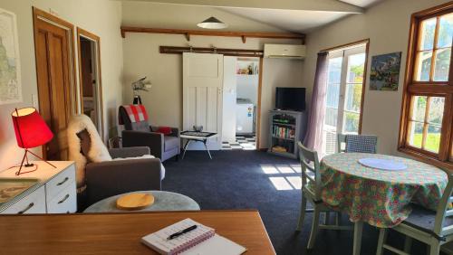 Leamington House | Twin Kauri's 94