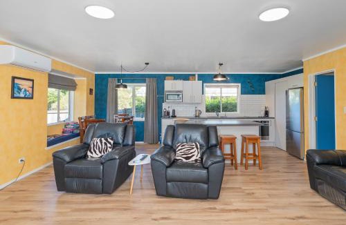 Cooks Beach House | Nest by the Beach - Cooks Beach Holiday Home
