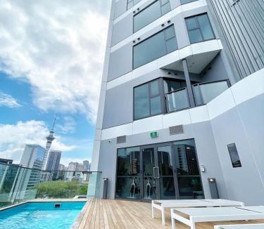 Newton Apartment | Parkside Air-con Studio on Queen St - Pool & Gym