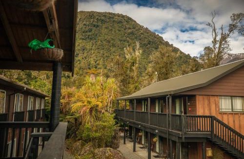 Franz Josef Glacier Resort | Rainforest Retreat