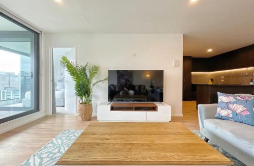Newton Apartment | Unique Luxury Incredible SkyTower & Park View - Free Parking