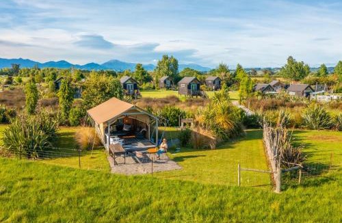 Richmond House | Appleby House & Rabbit Island Huts