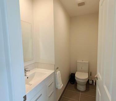 Aotea Apartment | Waterview Spacious Bliss - 2 Beds