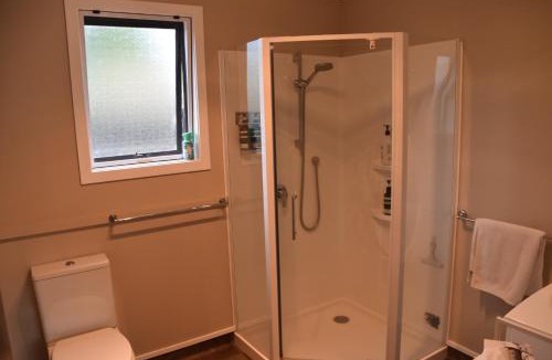 Leamington House | 73 Milton Accommodation