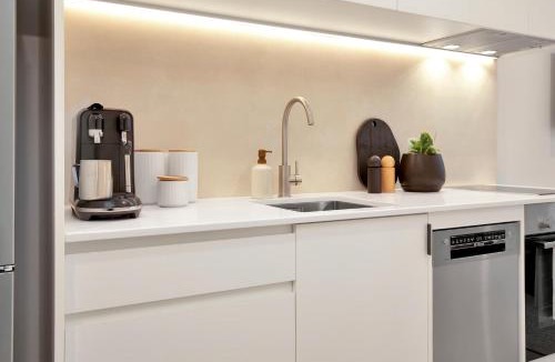 Te Aro Apartment | Perfectly Paired - Your Dual Apartment Escape