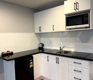 Hamilton Hotel | Anglesea Motel and Conference Centre