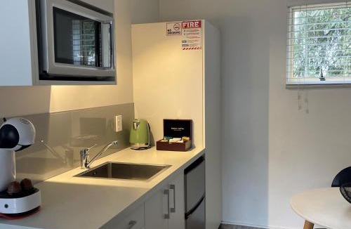 Tahunanui Hotel | Apex Motorlodge- Adults Only