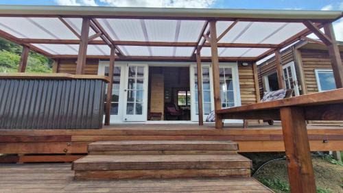 Tapu House | Kōtare Cabin, Thames Coast