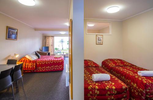 Te Anau Resort | Te Anau Lakeview Holiday Park & Motels