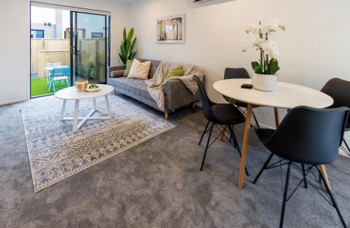New Brighton Apartment | Beachside Haven 1 bed 1 bath