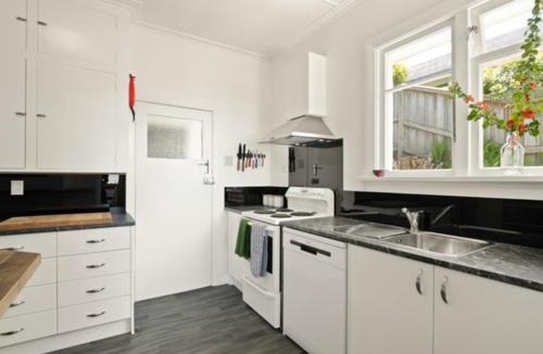 Dunedin House | Napier View