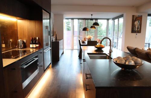Queenstown City Centre Hotel | Eichardt's Private Hotel