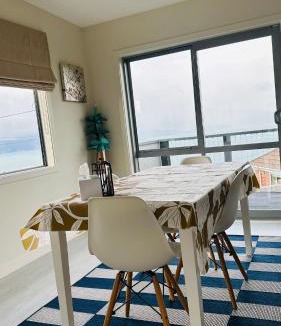 Khandallah House | Sea views from sunny house