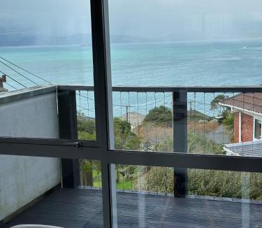 Khandallah House | Sea views from sunny house