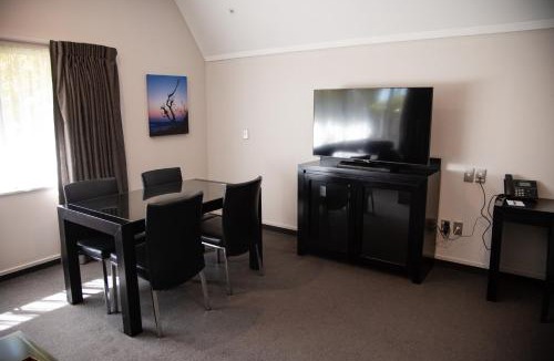 Invercargill Hotel | Ascot Park Hotel