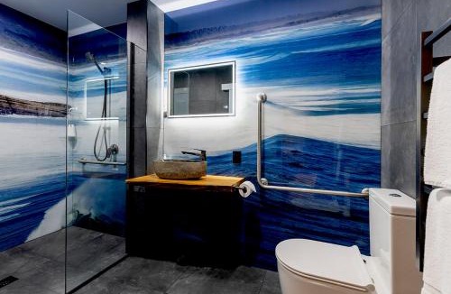Punakaiki Cabin | Punakaiki Treehouse Limited