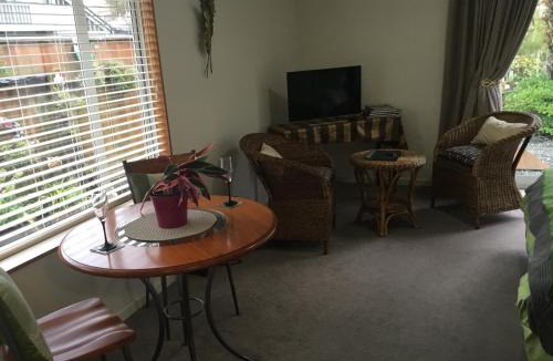 Taradale House | Park view Greenmeadows Napier