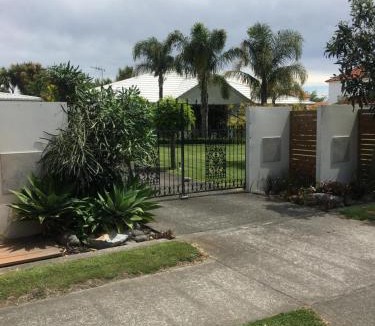 Taradale House | Park view Greenmeadows Napier