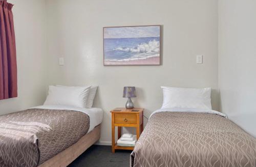 Christchurch Hotel | Amalfi Motor Lodge