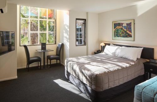 Merivale Hotel | Pavilions Hotel