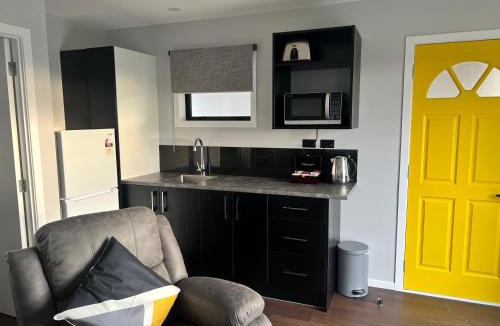 Waitahanui Hotel | Windsor Motel