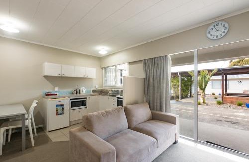 Paihia Hotel | Averill Court Motel