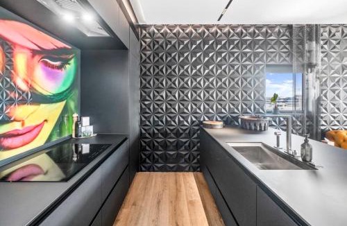 Newton Apartment | Exclusive Urban Apartment Entire Floor Hot Tub