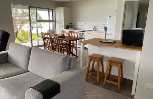 Athenree Apartment | Athenree Beach House
