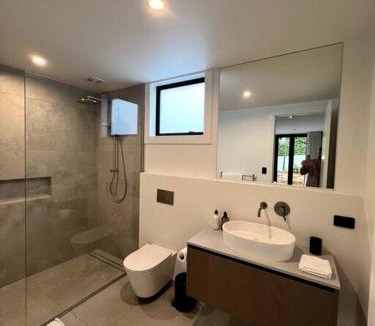 New Plymouth Villa | The Guest House on Birdwood
