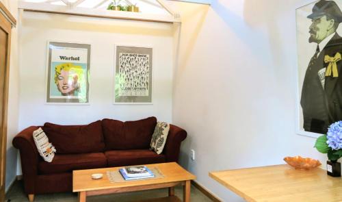 Hamilton North Apartment | Gully hideaway apartment