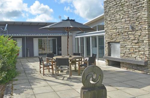 Pembroke Cabin | Platinum Lodge & Day Spa