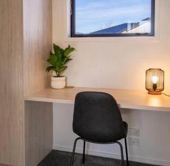 Upper Riccarton Apartment | Elegant Living by Middleton Park, Fully Equipped
