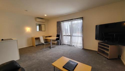 Manukau City Hotel | Manukau Motor Lodge
