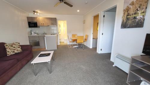 Manukau City Hotel | Manukau Motor Lodge