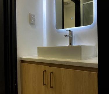 Whanganui Hotel | Burwood Motel