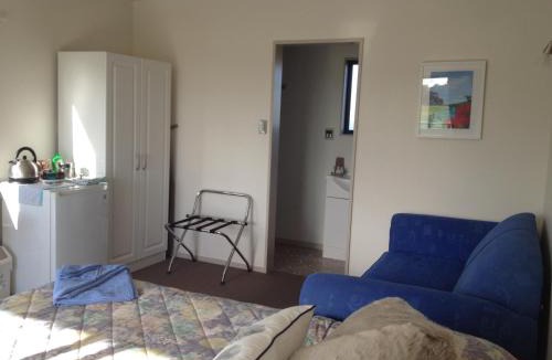 Longlands House | Bluebell Lodge and Cottage