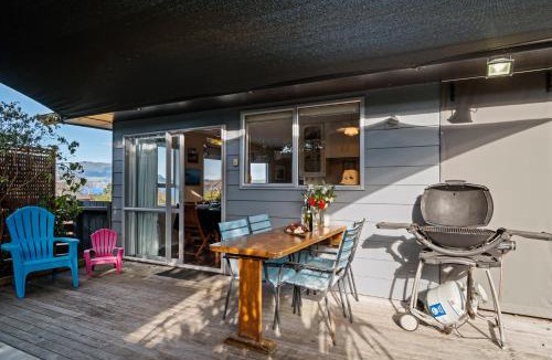 Acacia Bay House | Kinder Cottage - Taupo