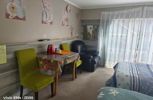 Massey House | Private Large double room