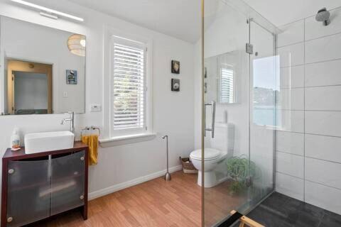Lower Hutt House | Seaglass Cottage