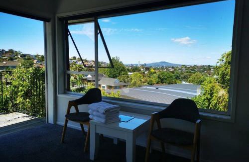 Hillcrest House | Sunshine hillcrest home