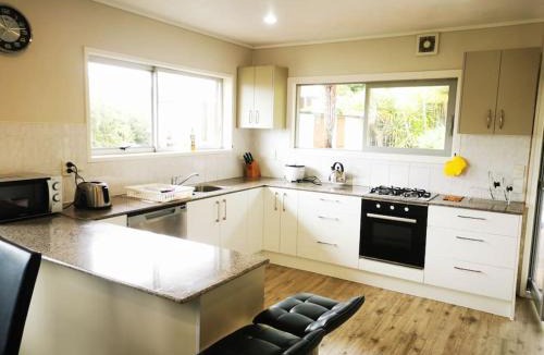 Hillcrest House | Sunshine hillcrest home